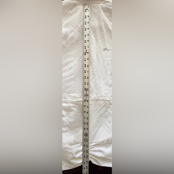 Athletic DNA NWT White Windbreaker w/
Hood, zips & snaps…toggles at waist
Med - Picture 14 of 14